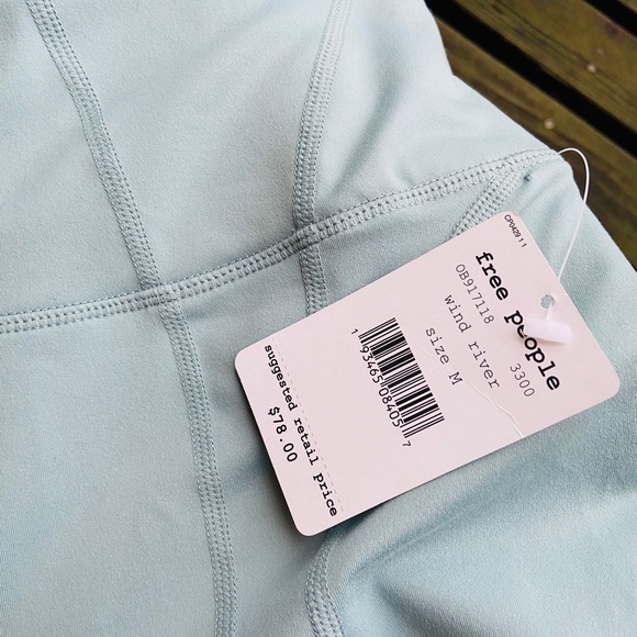 Free People Movement Rise Up Yoga Capris - Picture 7 of 8